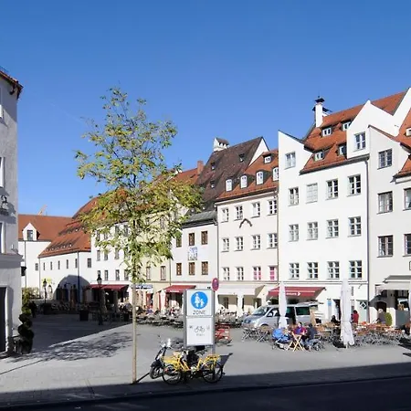 Hotel Blauer Bock-3